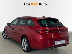 Rojo Usado 2024 Seat Leon ST FR Familiar | 28.450 € (Un poco caro)