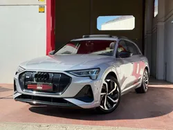 Gris Usado 2022 Audi e-tron S-Line SUV | 38.500 € (Super precio)