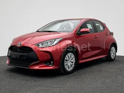 Rojo Usado 2022 Toyota Yaris Hybrid Active Berlina | 19.000 € (Precio justo)