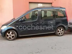 Negro Usado 2003 Mercedes Vaneo Monovolumen | 700 €