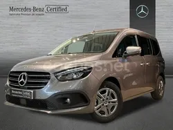 Gris / plata Usado 2025 Mercedes T180 Monovolumen | 40.700 €