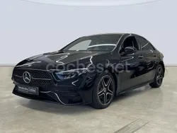 Negro noche Usado 2024 Mercedes A200 Berlina | 36.900 € (Un poco caro)