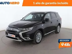 Negro Usado 2021 Mitsubishi Outlander P-HEV SUV | 23.047 € (Precio justo)