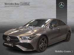 Gris / plata Usado 2023 Mercedes CLA200 Berlina | 40.900 € (Un poco caro)