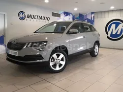 Gris / plata Usado 2021 Skoda Karoq Ambition SUV | 27.400 € (Caro)