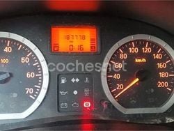 Rojo Usado 2006 Dacia Logan Lauréate Berlina | 2000 € (Buen precio)