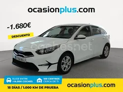 Blanco Usado 2023 Kia Ceed Berlina | 18.490 € (Precio justo)