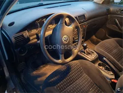 Gris / plata Usado 2002 VW Passat Comfortline Berlina | 2800 € (Precio justo)