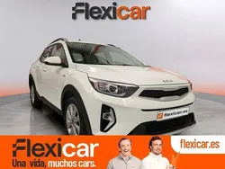 Blanco Usado 2022 Kia Stonic Plus SUV | 14.290 € (Precio justo)