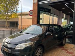 Negro Usado 2011 Renault Mégane III Authentique Berlina | 4290 € (Precio justo)