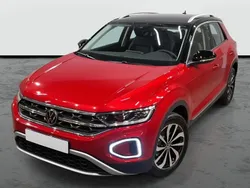 Rojo intenso / techo negro Usado 2025 VW T-Roc Design SUV | 24.490 € (Precio justo)
