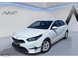 Blanco Usado 2024 Kia Ceed Berlina | 18.590 € (Precio justo)