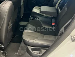Blanco Usado 2018 Volvo V40 R-Design Momentum Familiar | 20.700 €