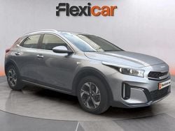 Gris Usado 2023 Kia XCeed SUV | 17.990 € (Precio justo)