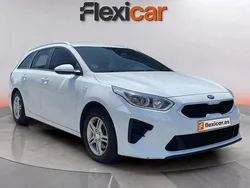 Blanco Usado 2021 Kia Ceed Familiar | 13.790 € (Precio justo)