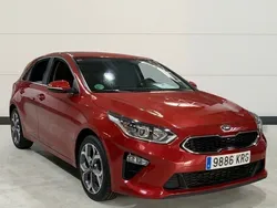 Rojo Usado 2018 Kia Ceed Berlina | 19.000 €