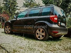Etiqueta b (amarilla) Usado 2010 Skoda Yeti Ambition SUV | 15.500 €