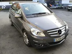 Gris Usado 2010 Mercedes B180 Elegance Monovolumen | 7950 € (Un poco caro)
