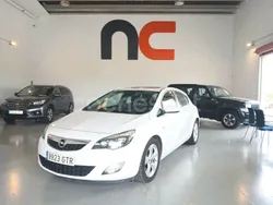 Blanco Usado 2010 Opel Astra Sport Berlina | 4900 € (Precio justo)