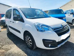 Blanco Usado 2019 Peugeot Partner Premium Monovolumen | 12.999 € (Caro)