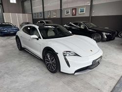 Blanco Usado 2023 Porsche Taycan Cross Turismo Berlina | 85.000 €