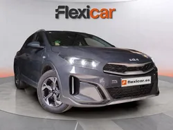 Gris Usado 2024 Kia XCeed SUV | 17.990 € (Super precio)