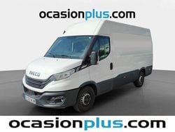 Blanco Usado 2023 Iveco Daily Familiar | 25.082 € (Buen precio)