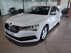 Blanco Usado 2021 Skoda Superb Active Berlina | 19.900 € (Precio justo)