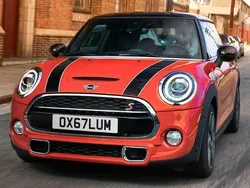 Negro Usado 2018 Mini Cooper S Utilitario | 22.900 € (Un poco caro)