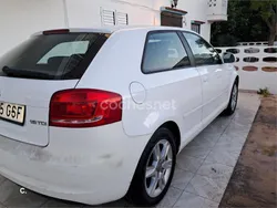 Blanco Usado 2009 Audi A3 Attraction Berlina | 4950 € (Buen precio)