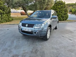 Gris / plata Usado 2009 Suzuki Grand Vitara SUV | 7990 € (Precio justo)