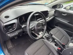Azul Usado 2021 Kia Stonic SUV | 16.000 € (Precio justo)