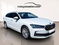 Blanco Usado 2025 Skoda Superb Selection Familiar | 39.490 € (Un poco caro)