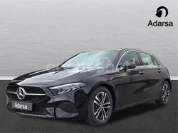 Negro Nuevo 2025 Mercedes A200 Berlina | 40.750 € (Precio justo)