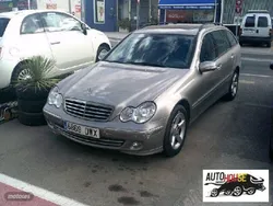 Beige Usado 2005 Mercedes C200 Avantgarde Berlina | 5900 €