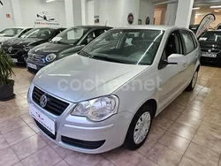 Gris / plata Usado 2006 VW Polo Advance Berlina | 3899 € (Precio justo)