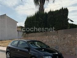 Violeta / lila Usado 2004 Fiat Stilo Dynamic Berlina | 2199 € (Un poco caro)