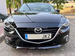 Negro Usado 2015 Mazda 3 Luxury Berlina | 12.500 € (Precio justo)