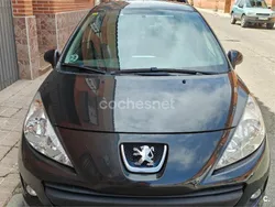 Negro Usado 2013 Peugeot 207 Berlina | 5500 € (Precio justo)