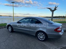 Beige Usado 2007 Mercedes CLK220 Elegance Coupe | 6900 € (Caro)