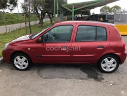 Granate Usado 2005 Renault Clio II Berlina | 3200 € (Precio justo)