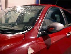 Rojo Usado 2009 Alfa Romeo 147 Distinctive Utilitario | 3990 € (Precio justo)
