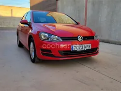 Rojo Usado 2014 VW Golf VII Edition Berlina | 12.490 € (Un poco caro)