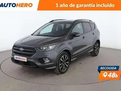 Gris Usado 2017 Ford Kuga ST-Line SUV | 15.199 € (Precio justo)