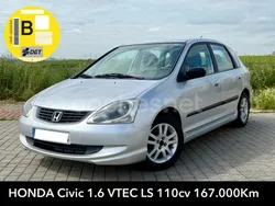 Gris / plata Usado 2005 Honda Civic LS Berlina | 4700 € (Un poco caro)