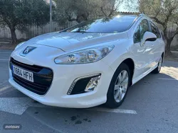 Blanco Usado 2011 Peugeot 308 Active Familiar | 5900 € (Precio justo)
