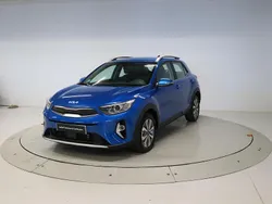 Azul Usado 2024 Kia Stonic SUV | 20.500 € (Precio justo)
