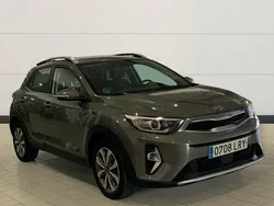 Verde Usado 2021 Kia Stonic SUV | 15.500 € (Precio justo)