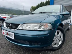 Azul Usado 2001 Opel Vectra Elegance Berlina | 2990 €