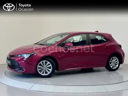 Rojo Usado 2024 Toyota Corolla Active Berlina | 24.700 € (Precio justo)
